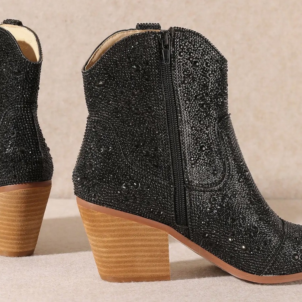One Left! MIIM ANGEL KISSES Black Rhinestone Embellished Ankle Western Boots - Picture 4 of 6
